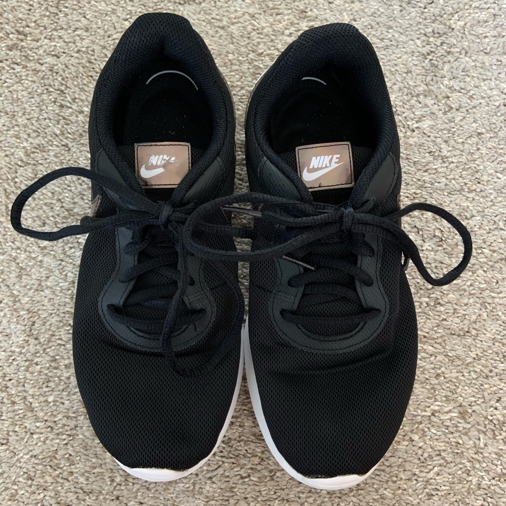 Nike Tanjun Shoes with Metallic Details